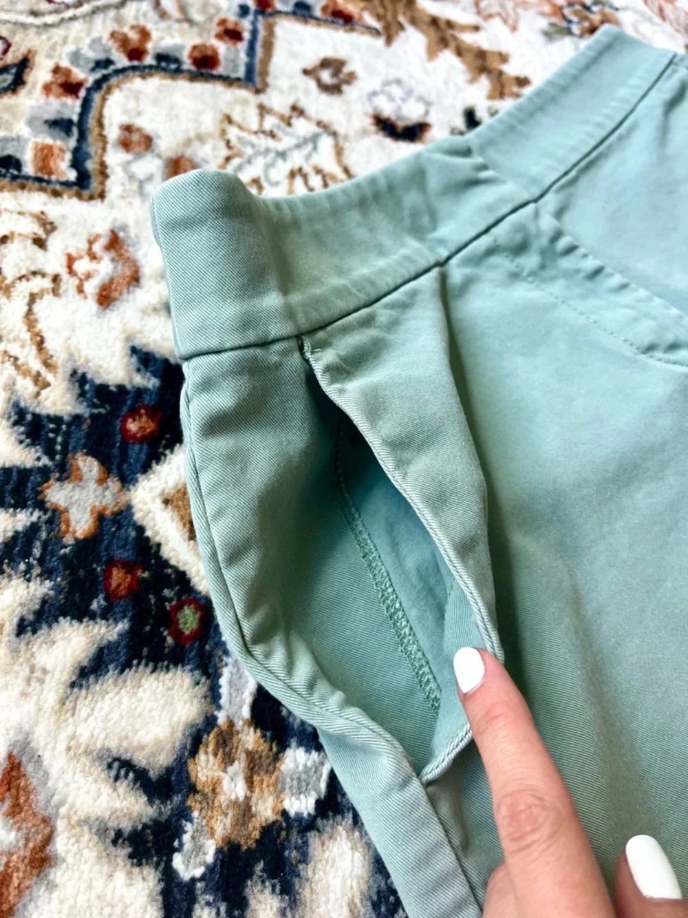 LOFT Shorts Light Green The Riviera Short Chino Pockets Women’s Size 2 - Picture 4 of 8